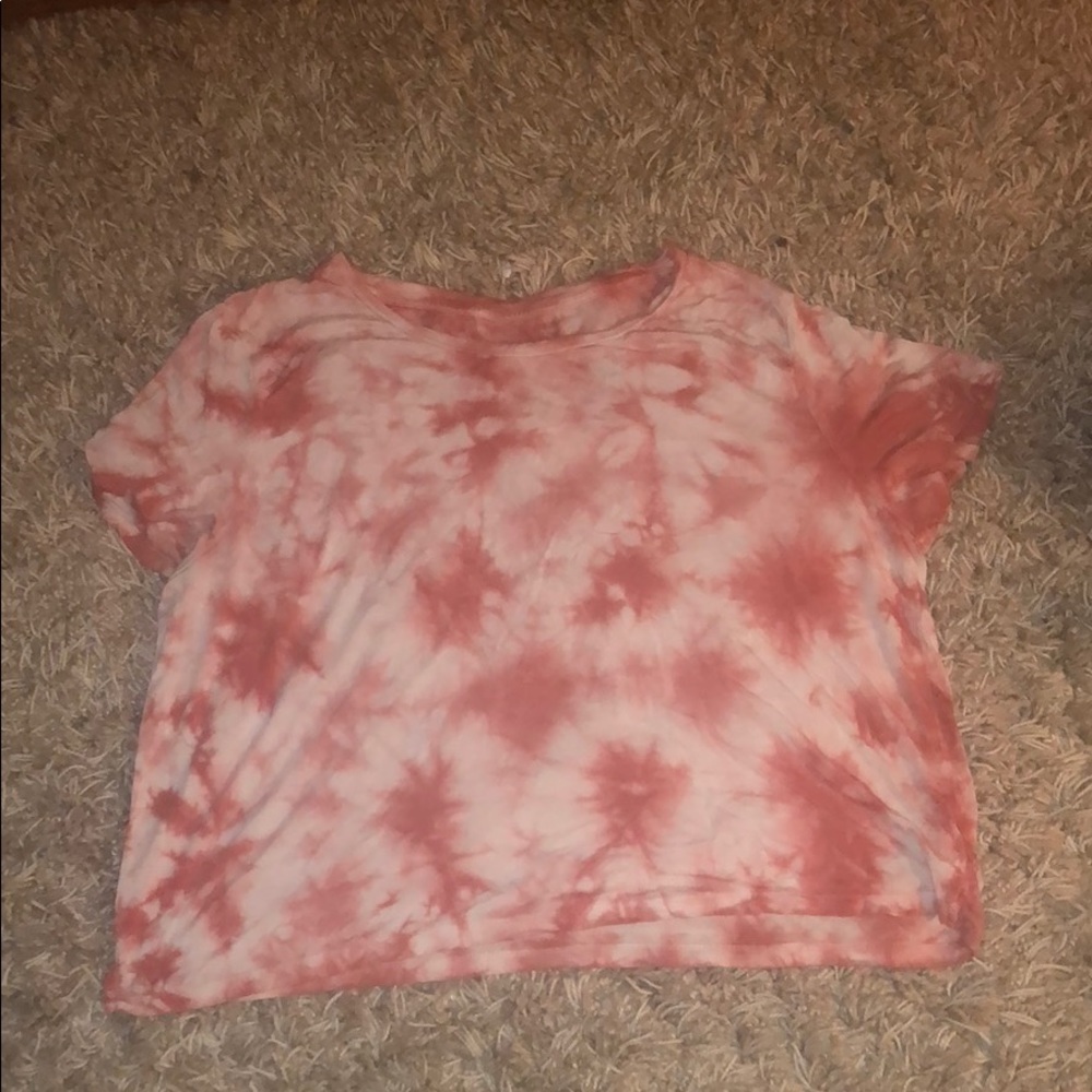 marble pinkish red/white soft t-shirt